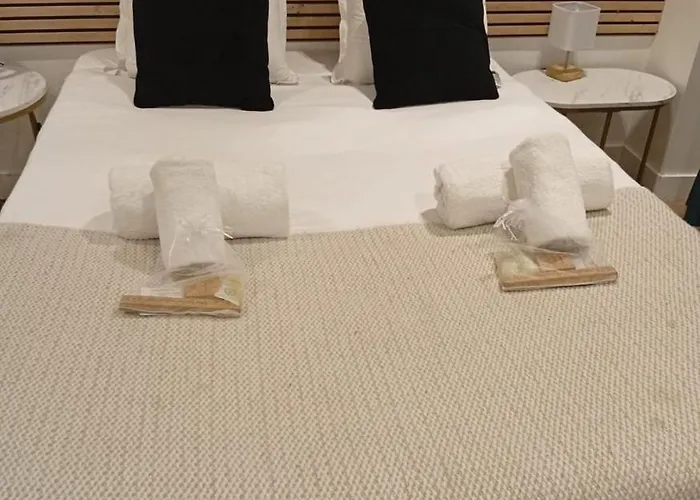 152 Sylvie - Superbe A Paris